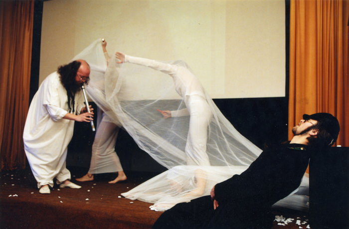 Dancers at the stage of Museum Kino, Moscow. Performing Skladanowski brothers, photo by Olga Chumachenko